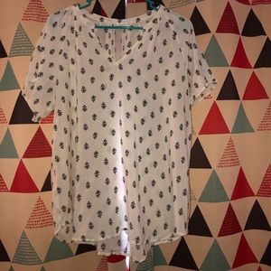 Old Navy Dressy t-shirt